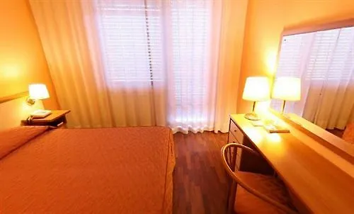 B&B Hotel Riviera Celle Ligure 3*,  Itália